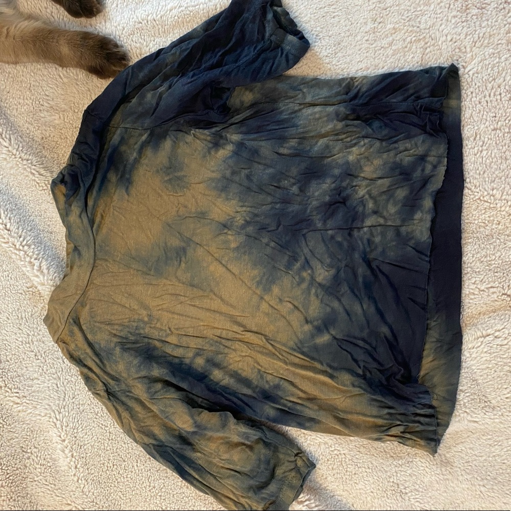 Navy blue, black, and olive green mid sleeve crop